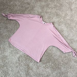 Fun and flirty Forever 21 Dusty pink/ mauve cold shoulder top